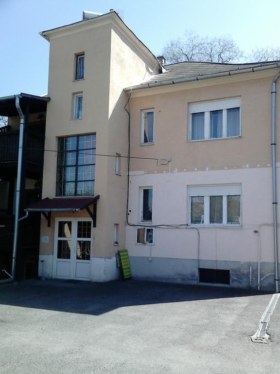 Belvarosi Vendeghaz Miskolc Exterior photo